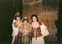 /album/fotogalerie/tisic-a-jedna-noc-ostrava-1994-s-k-divakovou-a-r-sobotkou-jpg/